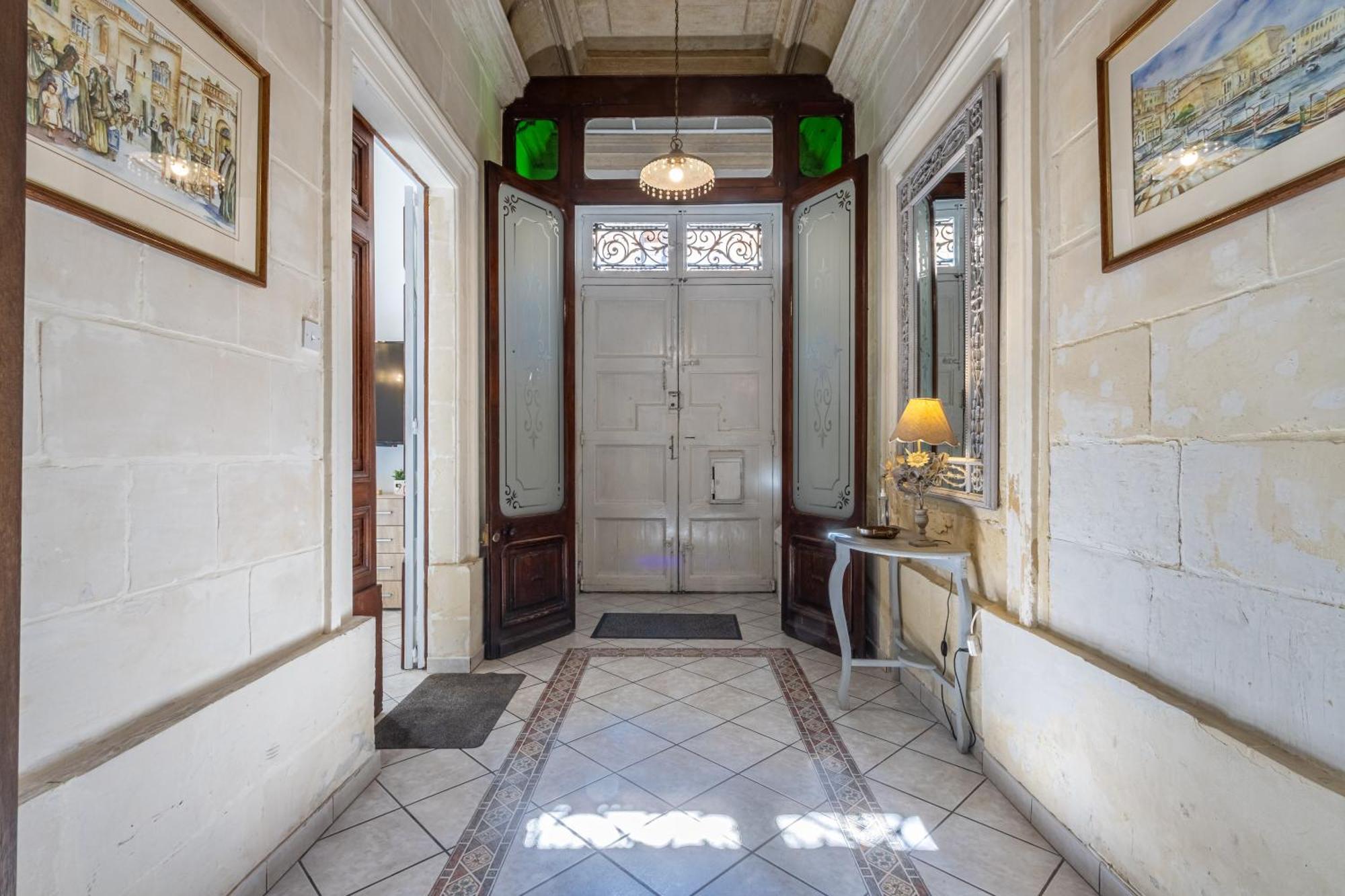 Cozy Carisma Lodging - Central, New And Independent Studio Apartment Sliema Exterior foto